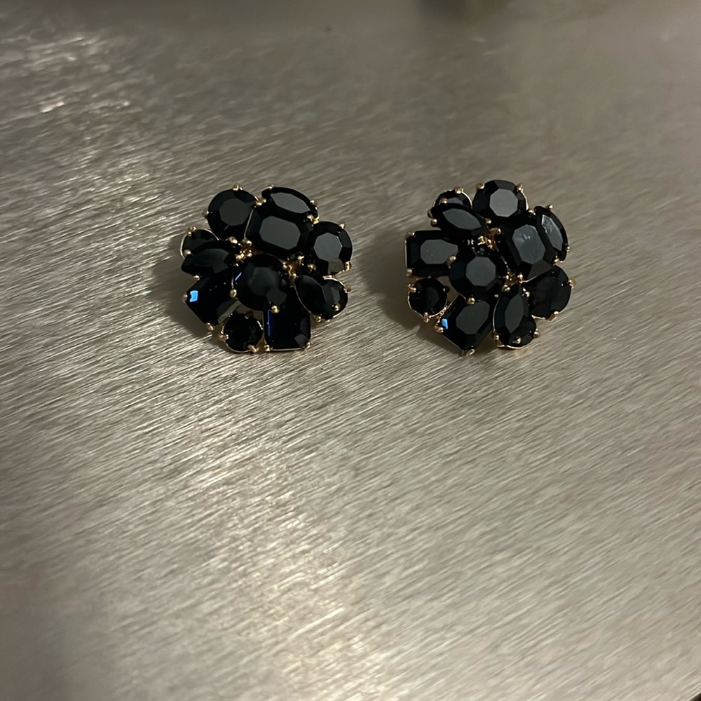 Kate Spade cluster earrings. Like new.